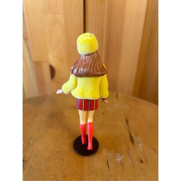 Hallmark 2004 SMASHEROO BARBIE Keepsake Ornament #11 in Series (4432) - Picture 4 of 9